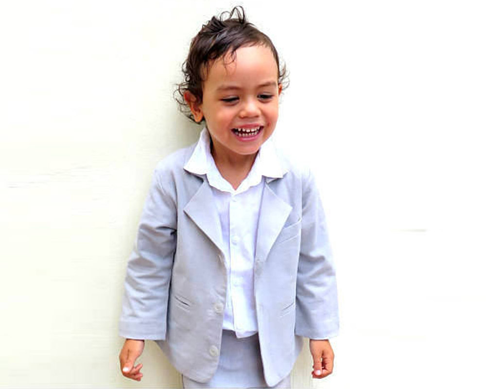 Gray Formal Tuxedo Set For Boys Blazer, Pants, And Vest Ideal For Weddings  And Formal Parties W0224 From Liancheng05, $36.58 | DHgate.Com