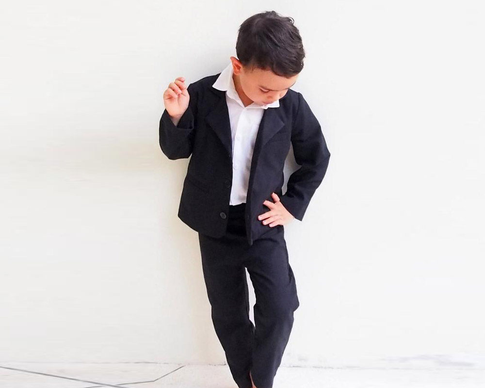 Wholesell Fashion Kid`S Boy Blazer Jacket Tuxedo Pants Vest Suits OEM Cmt  Order Are Welcome - China Clothing Factory and Business Suit price |  Made-in-China.com