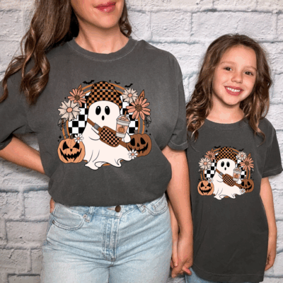 Comfort Colors® Mommy & Me Halloween-Shirts - Gespenstische Jahreszeit